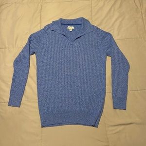 Women’s blue sweater size M